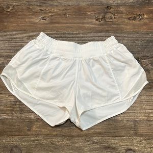 Lululemon Athletica Hotty Hot Low-Rise Lined Shorts 2.5”